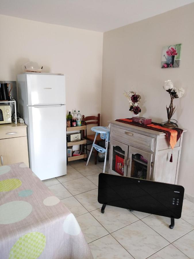 Appartamento Chaleureux à la campagne Saint-Germain-Laprade Esterno foto
